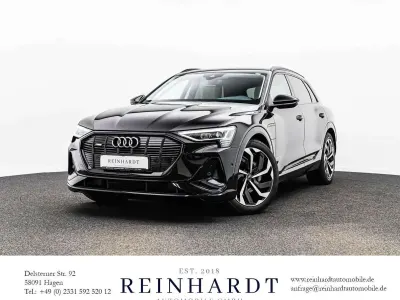 Gebraucht Audi e-tron S-Line 230 kW (313 PS) 2022 Mythosschwarz metallic SUV