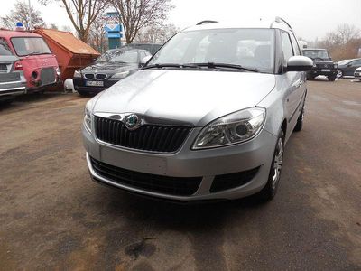 Gebraucht Skoda Roomster Ambition 105 PS (77 kW) 2012 Silber Van / Kleinbus