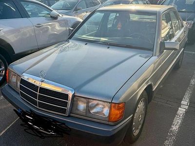 Usata Mercedes 190 122 CV (89 kW) 1992 Grigio Berlina