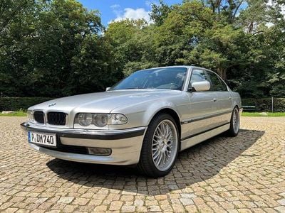 Second-hand BMW 740 286 CP (210 kW) 1999 Argintiu Berlinǎ