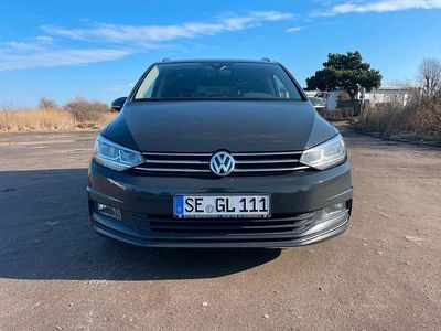 Gebraucht VW Touran Comfortline 150 PS (110 kW) 2016 Grau Van / Kleinbus