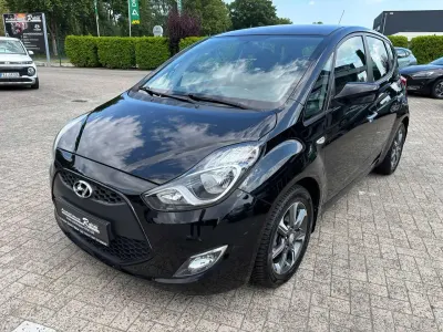 Gebraucht Hyundai ix20 Style 125 PS (91 kW) 2016 Phantom black Kleinwagen