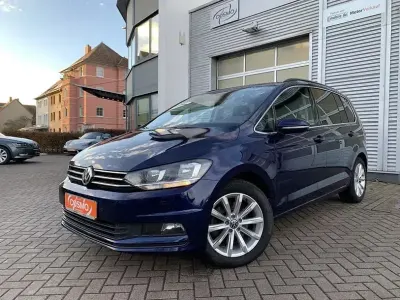 Gebraucht VW Touran 150 PS (110 kW) 2019 Blau Van / Kleinbus