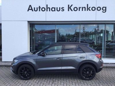 Indiumgrau metallic (metallic) Gebraucht 2022 VW T-Roc Style SUV | 27.990 € (Fairer Preis)