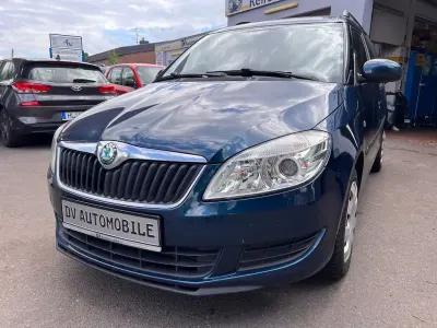 Gebraucht Skoda Roomster Plus Edition 105 PS (77 kW) 2012 Modra lava/lava blau Van / Kleinbus