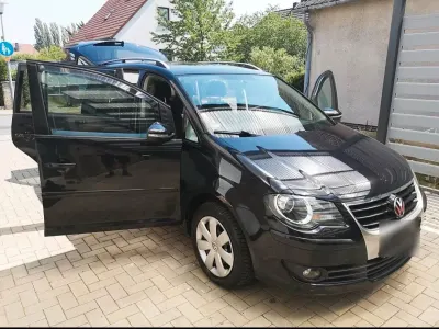 Gebraucht VW Touran Freestyle 150 PS (110 kW) 2010 Schwarz Van / Kleinbus