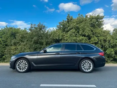 Gebraucht BMW 530 265 PS (194 kW) 2018 Grau Kombi