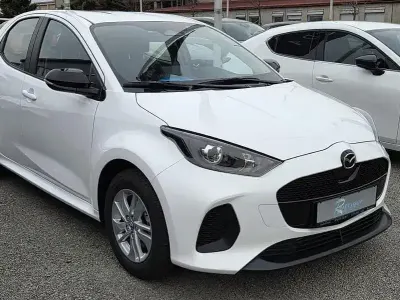 Neu Mazda 2 Center-Line 116 PS (85 kW) 2025 Weiß Limousine