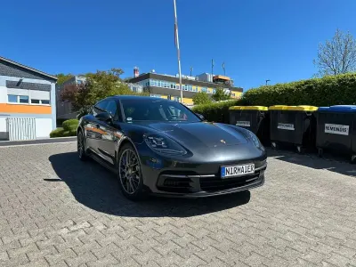 Usata Porsche Panamera 462 CV (339 kW) 2019 Grigio Station wagon