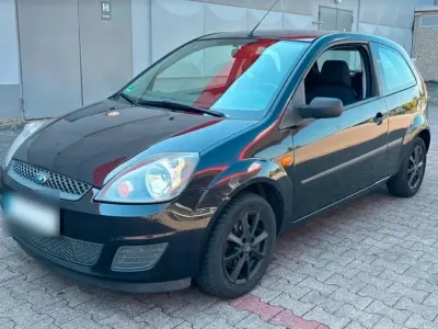 Gebraucht Ford Fiesta 70 PS (51 kW) 2007 Schwarz Kleinwagen