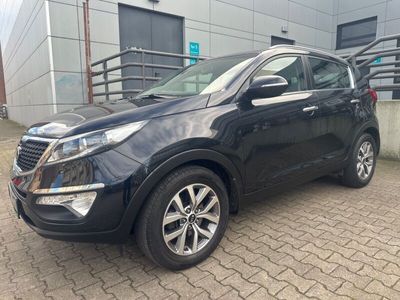 gebraucht Kia Sportage 1.6 GDI 2WD AUTOM AHK/KLIMAUT./82TKM