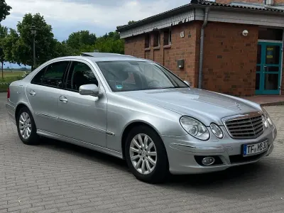 Gebraucht Mercedes E280 Elegance 190 PS (139 kW) 2007 Silber Limousine