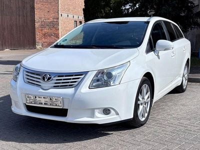 Gebraucht Toyota Avensis 150 PS (110 kW) 2010 Weiß Kombi