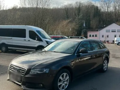 Gebraucht Audi A4 120 PS (88 kW) 2011 Braun Kombi