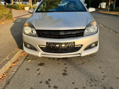 Begagnad Opel Astra Cabriolet 140 HK (102 kW) 2007 Cab