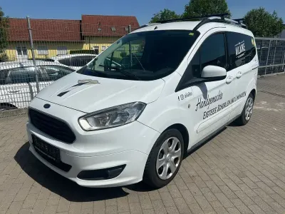 Używany Ford Tourneo Courier 97 KM (71 kW) 2014 Biały Minivan