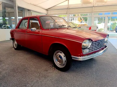 Gebraucht Peugeot 204 45 PS (33 kW) 1976 Rot Kleinwagen