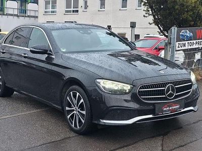 Obsidianschwarz Gebraucht 2022 Mercedes E300 Limousine | 28.990 € (Fairer Preis)