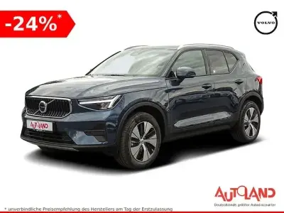 Neu Volvo XC40 Core 163 PS (119 kW) 2026 Forestlakemet. SUV
