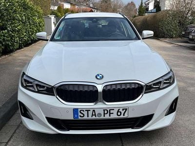 Gebraucht BMW 318 156 PS (114 kW) 2024 Weiß Kombi