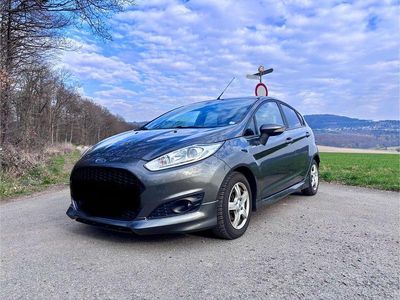 Gebraucht Ford Fiesta ST-Line 125 PS (91 kW) 2016 Grau Limousine