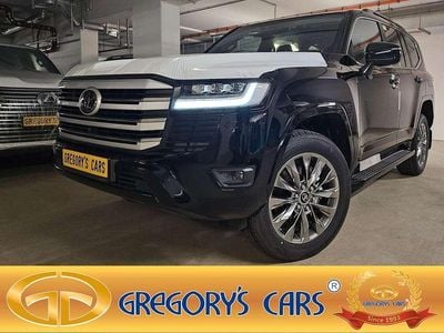 Raven black metallic Gebraucht 2024 Toyota Land Cruiser Premium SUV | 169.561 €