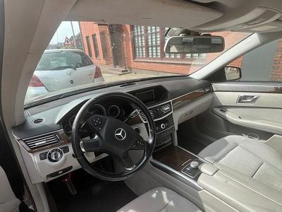 Mercedes E220