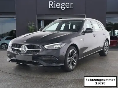 Gebraucht Mercedes C300 Avantgarde 204 PS (150 kW) 2025 Grau Limousine