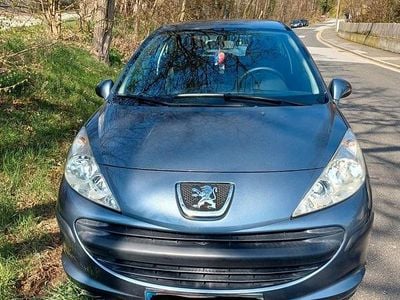Gebraucht Peugeot 207 Filou 88 PS (64 kW) 2007 Silber Limousine