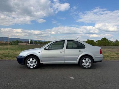 Usata VW Bora Highline 101 CV (74 kW) 1998 Grigio Berlina