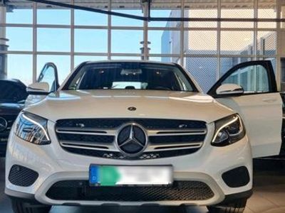 gebraucht Mercedes GLC220 d 4Matic 9G-TRONIC