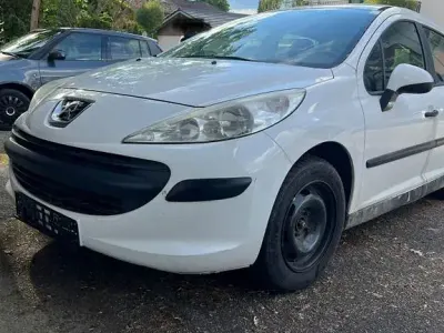 Gebraucht Peugeot 207 Filou 73 PS (53 kW) 2007 Weiß Kombi