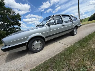 Gebraucht VW Passat 75 PS (55 kW) 1987 Silber Limousine
