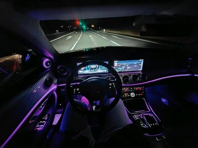 Schwarz Gebraucht 2017 Mercedes E200 Limousine | 19.000 € (Fairer Preis)