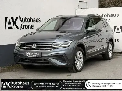 Gebraucht VW Tiguan Allspace Life 200 PS (147 kW) 2023 Grau SUV
