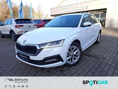 Używany Skoda Octavia Ambition 116 KM (85 kW) 2022 Biały Kombi