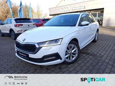 Moonweiss metallic Gebraucht 2022 Skoda Octavia Ambition Kombi | 21.850 € (Fairer Preis)