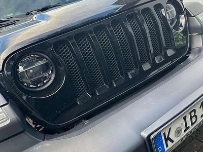 Gebraucht Jeep Wrangler Unlimited Sahara 200 PS (147 kW) 2019 Schwarz SUV