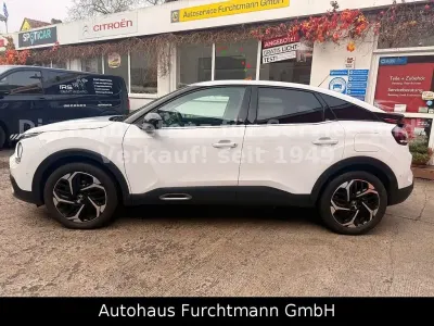 Gebraucht Citroën C4 PureTech 131 PS (96 kW) 2023 Weiss banquise/opalweiss SUV