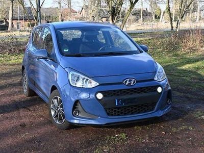 Gebraucht Hyundai i10 67 PS (49 kW) 2018 Blau Kleinwagen