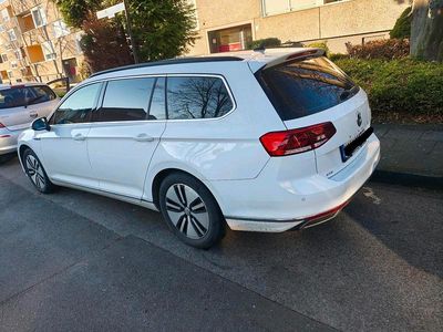 Weiß Gebraucht 2020 VW Passat GTE Kombi | 17.100 € (Guter Preis)
