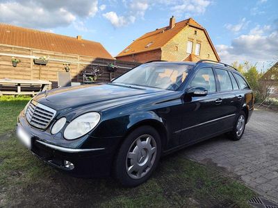 Gebraucht Mercedes E320 Elegance 224 PS (164 kW) 2003 Grün Kombi