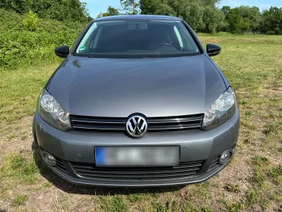 Gebraucht VW Golf VI 102 PS (75 kW) 2008 Grau Kleinwagen