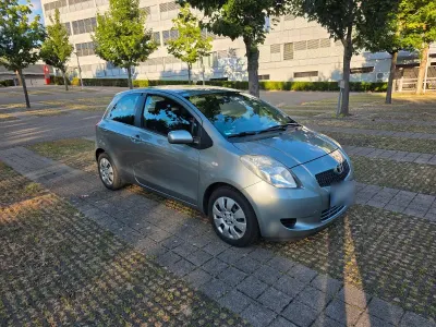 Gebraucht Toyota Yaris Sol 87 PS (63 kW) 2006 Grau Limousine