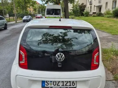 Gebraucht VW up! CLUB 68 PS (50 kW) 2015 Weiß Kleinwagen