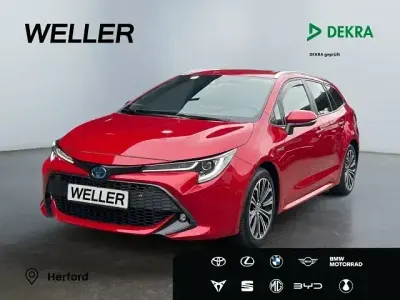 Gebraucht Toyota Corolla Team 184 PS (135 kW) 2021 Rot Kombi