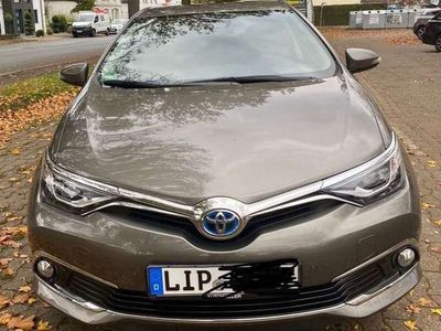 Toyota Auris Hybrid