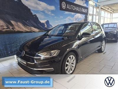 Schwarz Gebraucht 2018 VW Golf VII Highline Limousine | 17.850 € (Guter Preis)