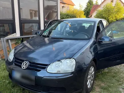 Gebraucht VW Golf V 105 PS (77 kW) 2006 Blau Kleinwagen