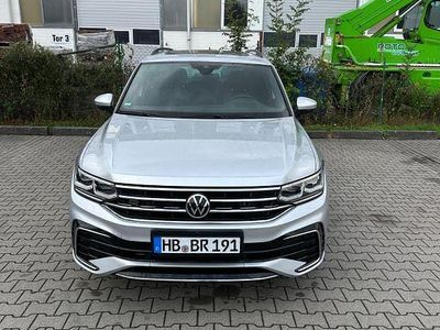 Silber Gebraucht 2020 VW Tiguan R-line SUV | 36.500 € (Etwas zu teuer)